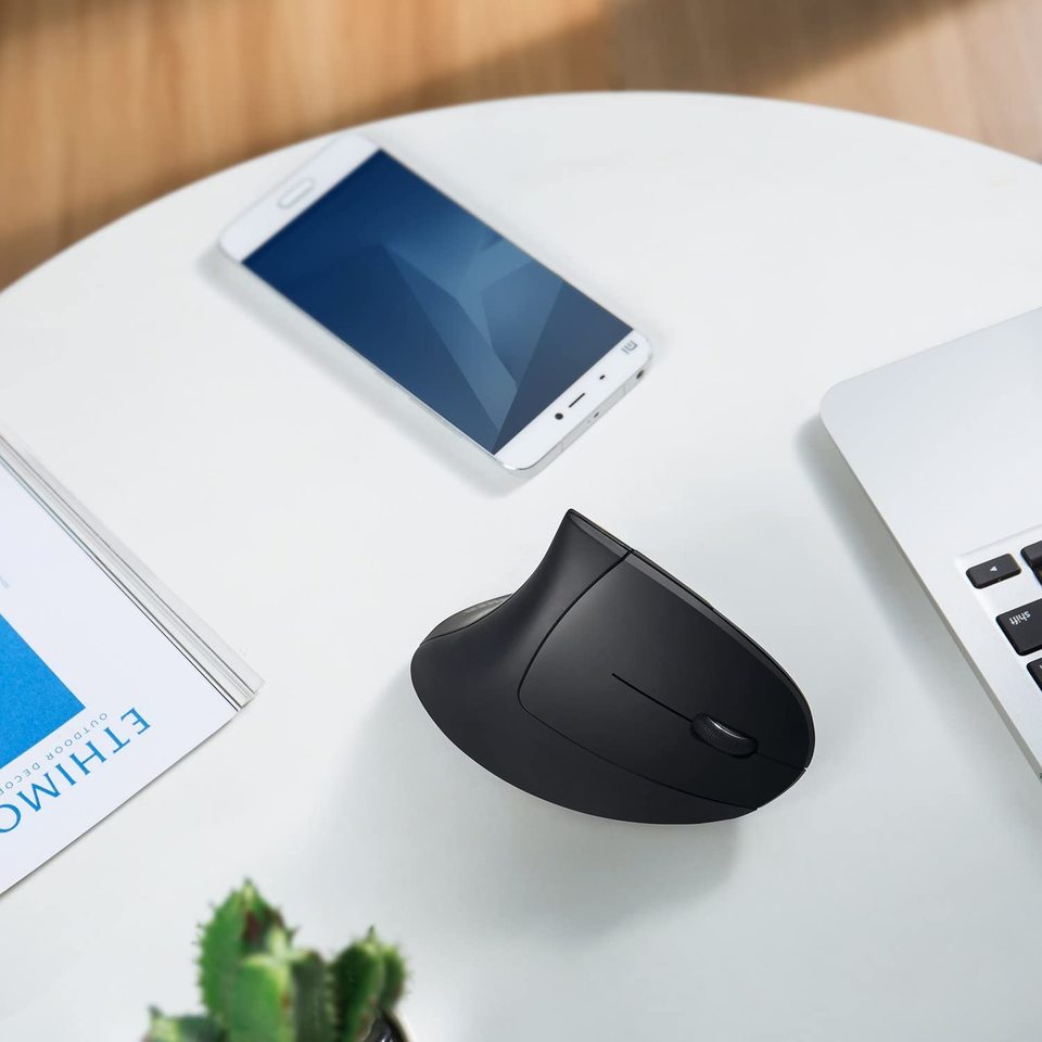 Anker 2.4G Wireless Vertical Ergonomic Optical Mouse image 2